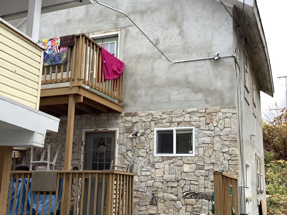 2nd image of 21 Fredella Ave #21R