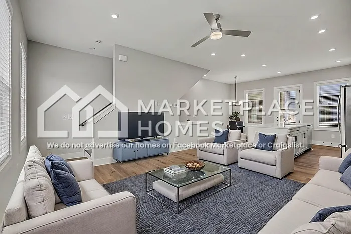 1374 Cozy Cir SE — Photo 4