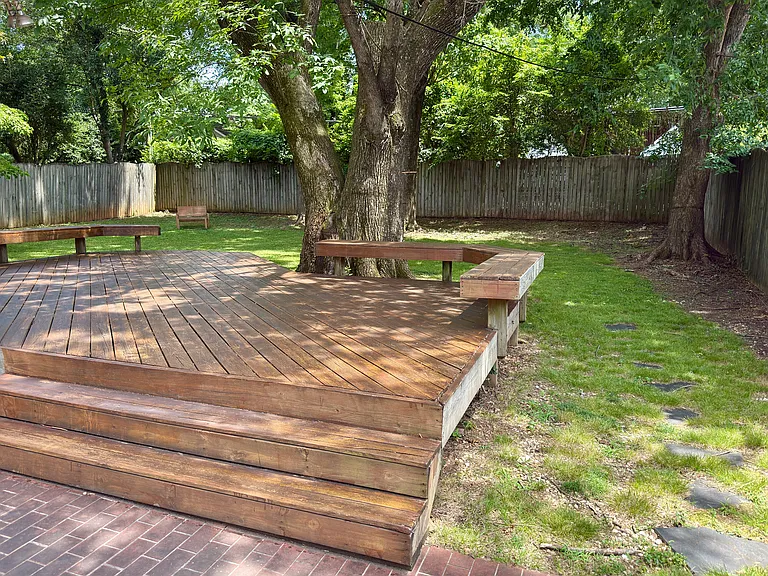 319 Circle Ave — Photo 24