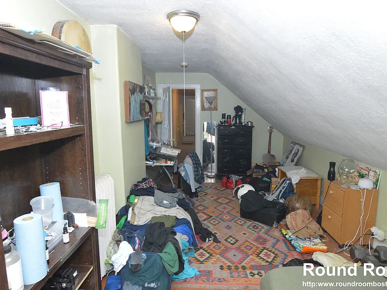 32 Linden St #2 — Photo 4