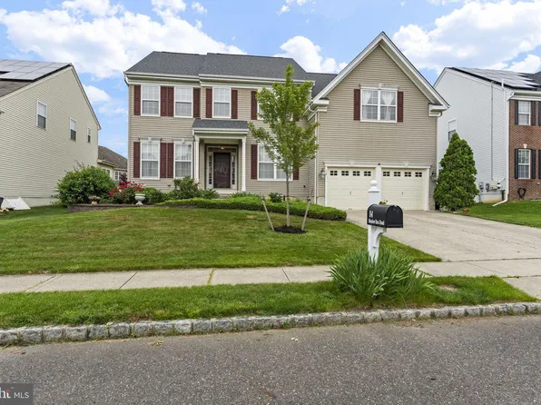 54 Meadow Run Rd, Bordentown, NJ 08505