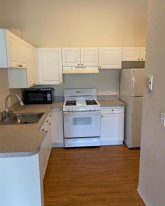 1st image of 6112 Westgate Dr APT 101