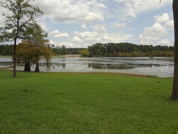 2nd image of 724 Mill Creek Vis