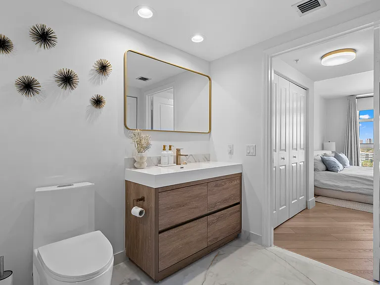 347 N New River Dr E #1203 — Photo 15