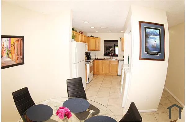 Building Photo - 1308 White Pine Dr