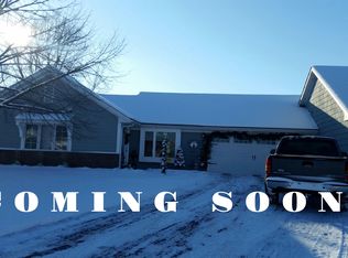 516 Devonshire Dr, Nya, MN 55397