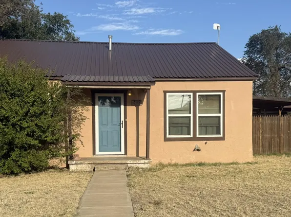 317 S Grain St, Crosbyton, TX 79322