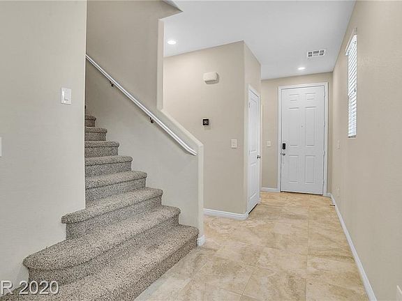3rd image of 9337 Colinton Ct
