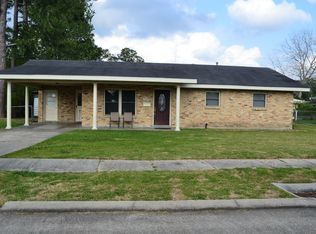 1 J Cir, Houma, LA 70364