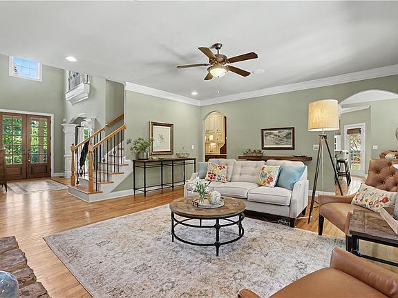5th image of 124 Waterford Ct