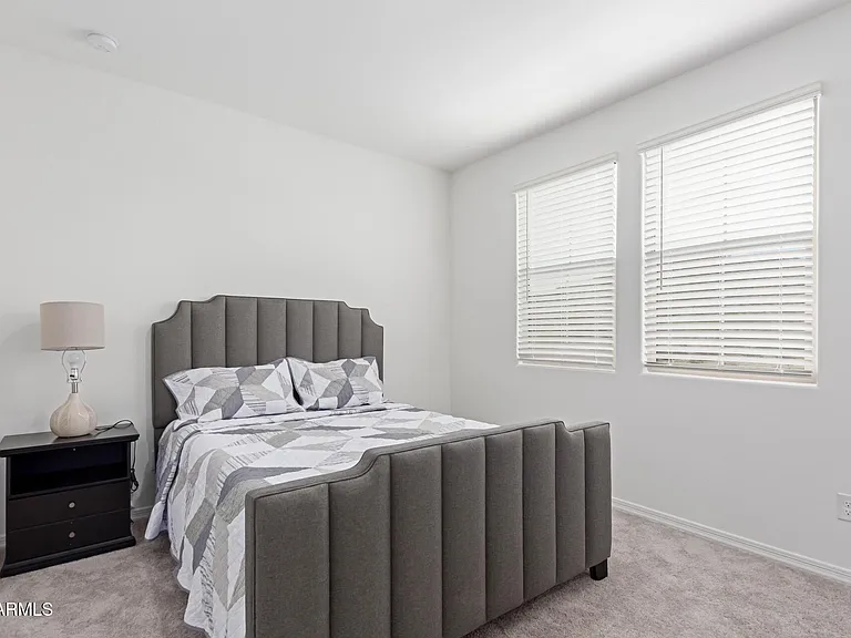 21283 W Edgemont Ave — Photo 31