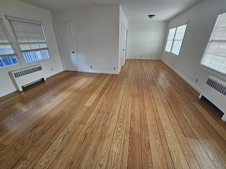 1935 Clay St #302 — Photo 6