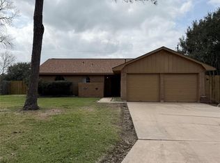 3808 Holly Glen Dr, Bay City, TX 77414