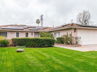 1358 E Almendra Dr, Fresno, CA 93710