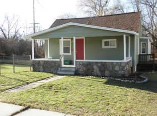 201 Maple St, Clare, MI 48617