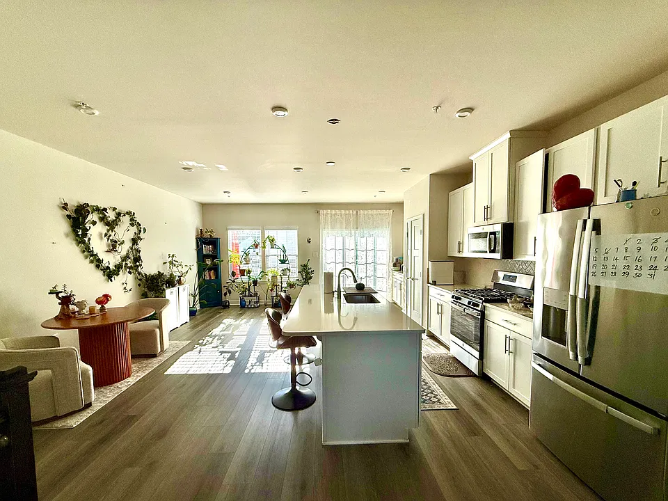 201 River Birch Way