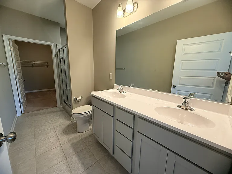 7610 Sandler Dr — Photo 5