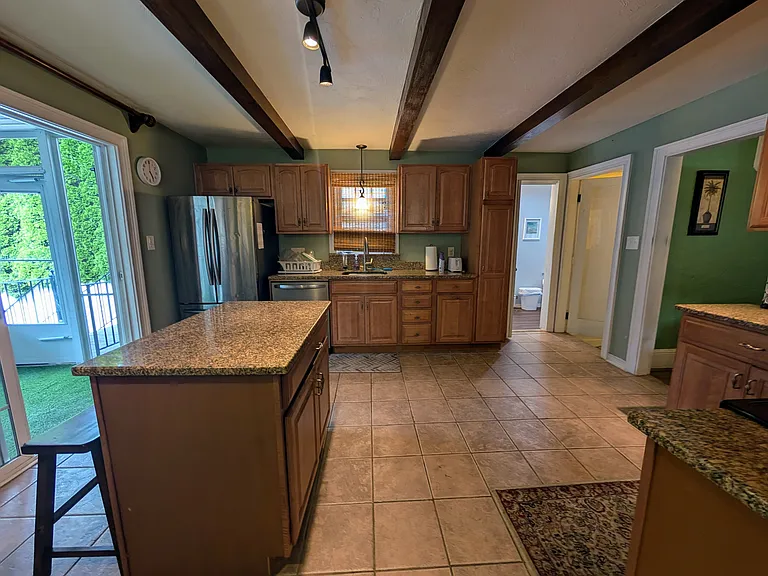 1 Agate Ave — Photo 4