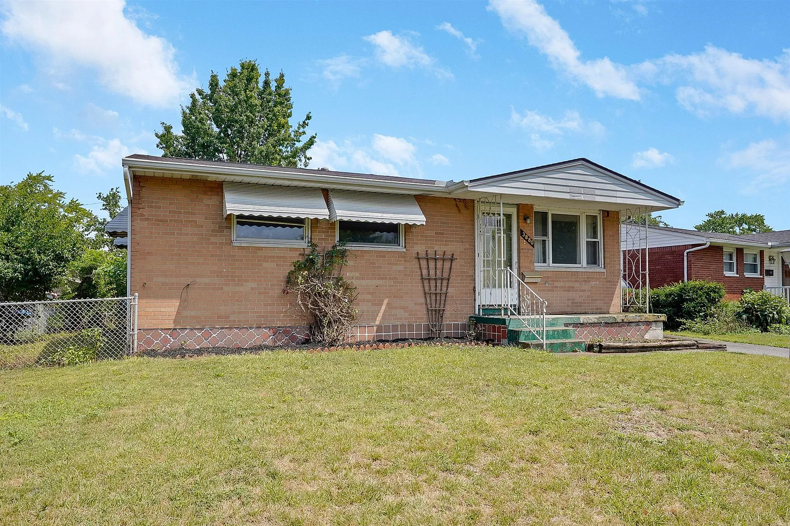 3880 Fairmoor Rd photo 1