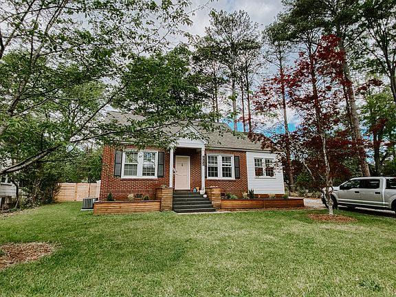 3rd image of 220 Gracemont Dr
