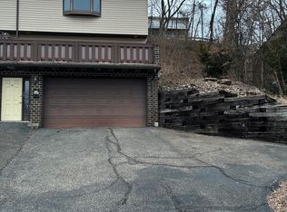 237 Walnut St, Blawnox, PA 15238