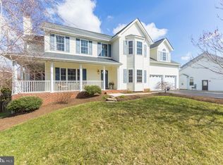 165 Coventry Ct, Owings, MD 20736
