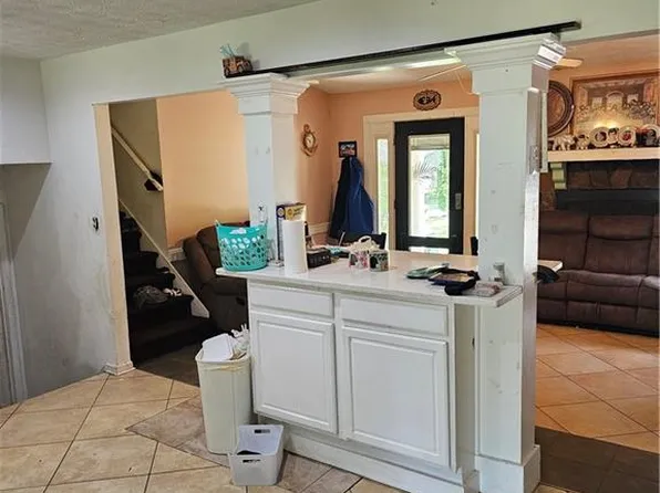 616 Burnt Creek Way NW, Lilburn, GA 30047