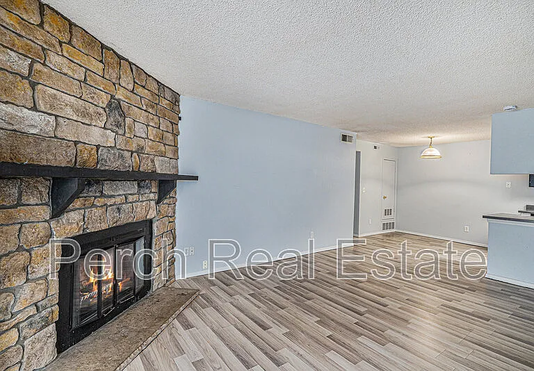 14424 E Colorado Dr #202 — Photo 5