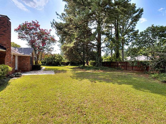 3rd image of 3005 Hermitage Dr