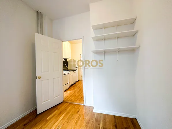 326 East 13th Street image 5 of 6