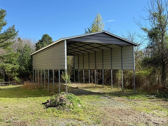 4th image of 6875 Mount Pleasant Rd S