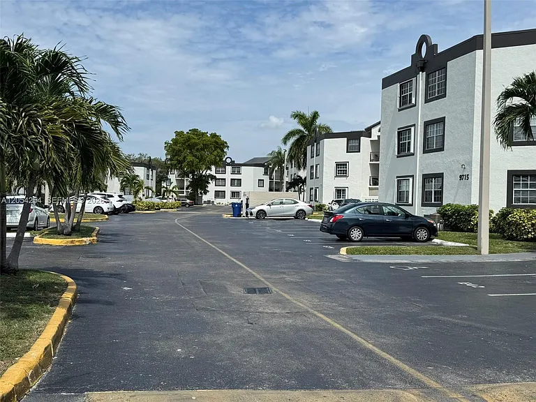 9711 Fontainebleau Blvd #D106 — Photo 19