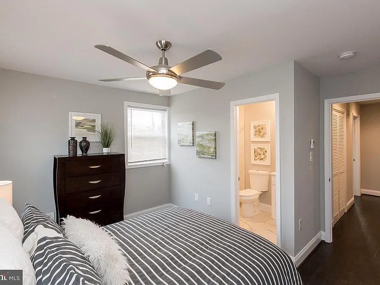 951 Jefferson St NE — Photo 24