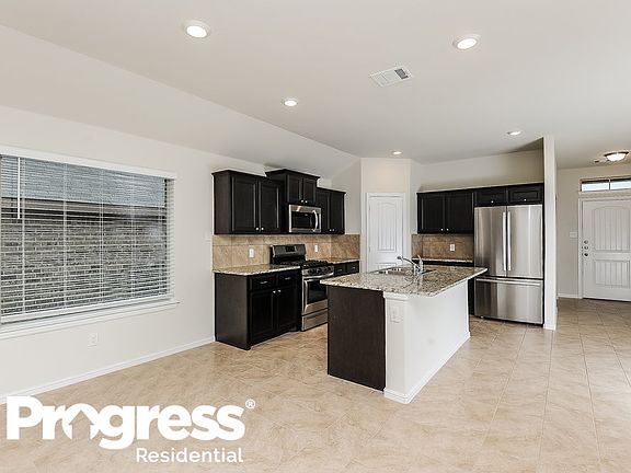 5th image of 909 Walls Blvd