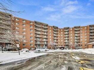 1 Bloomingdale Pl APT 804, Bloomingdale, IL 60108