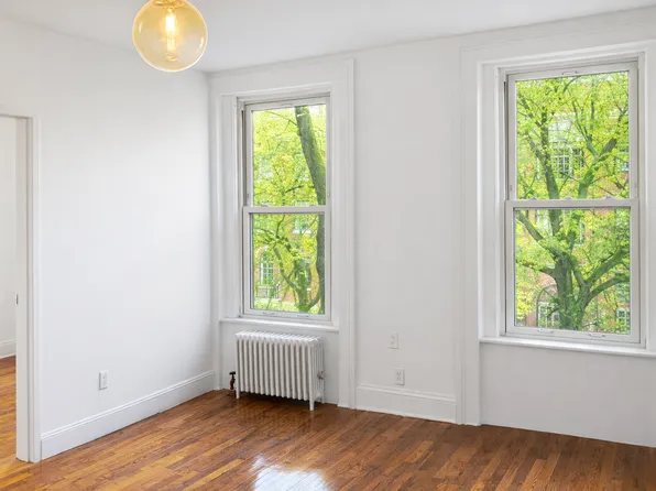 132 Lafayette Avenue image 1 of 3