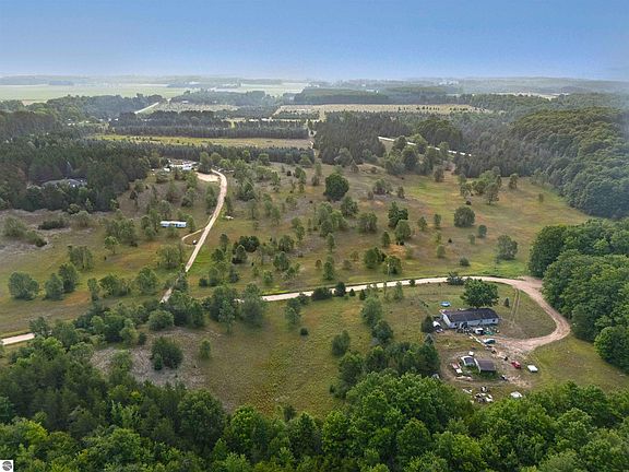 3rd image of 4760 Vista Valley Rd