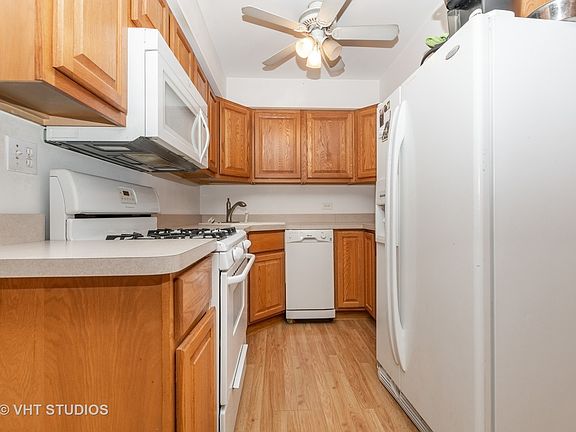 5th image of 11008 S Keating Ave APT 3E