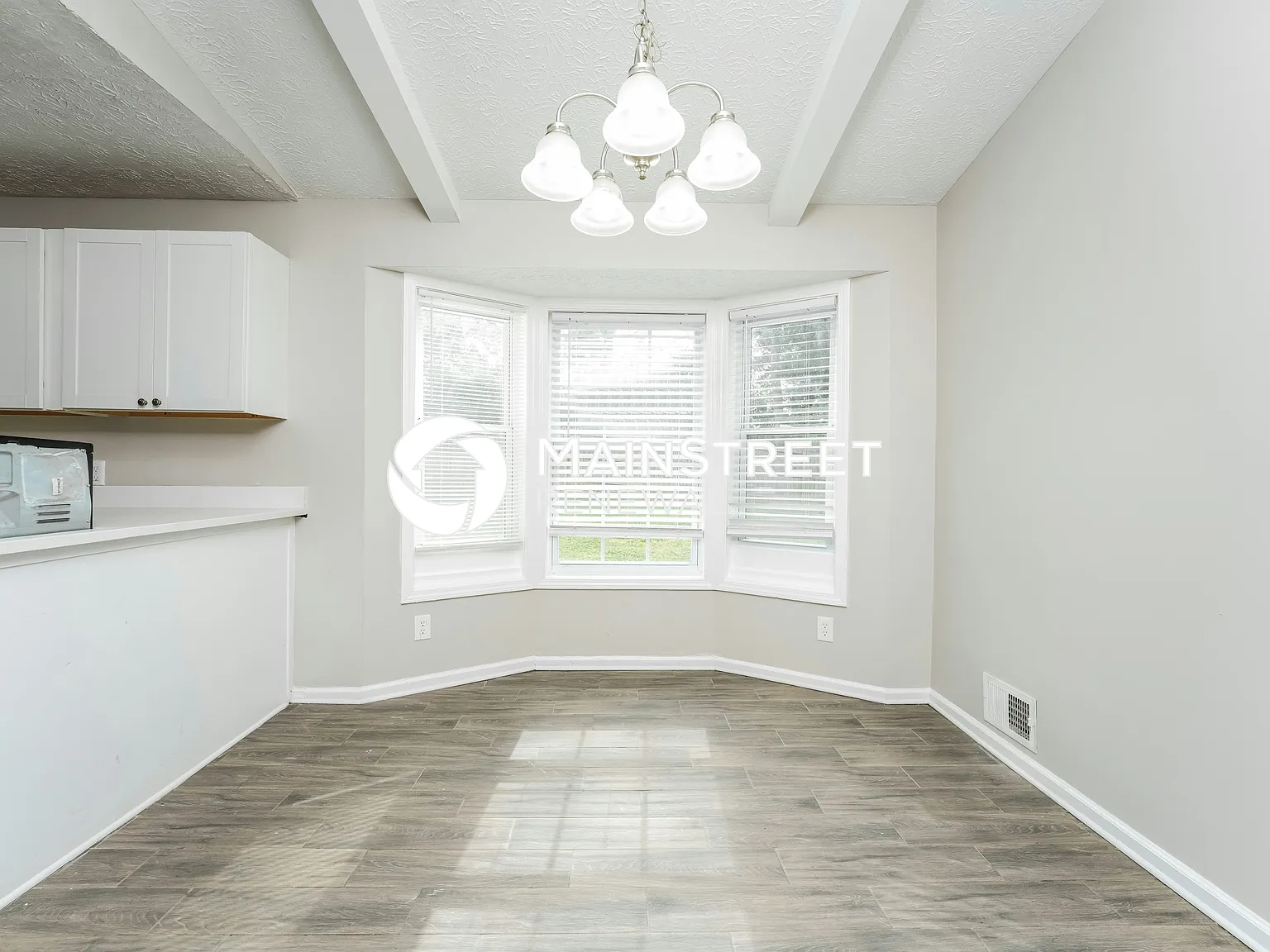 512 Chanterelle Dr — Photo 4