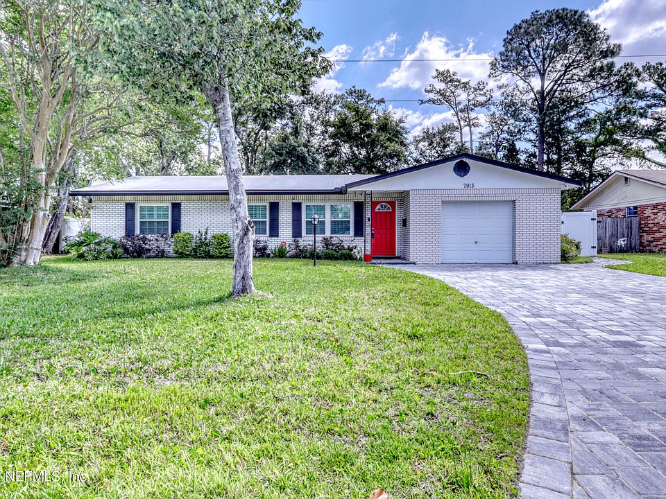 1st image of 7913 Praver Dr E