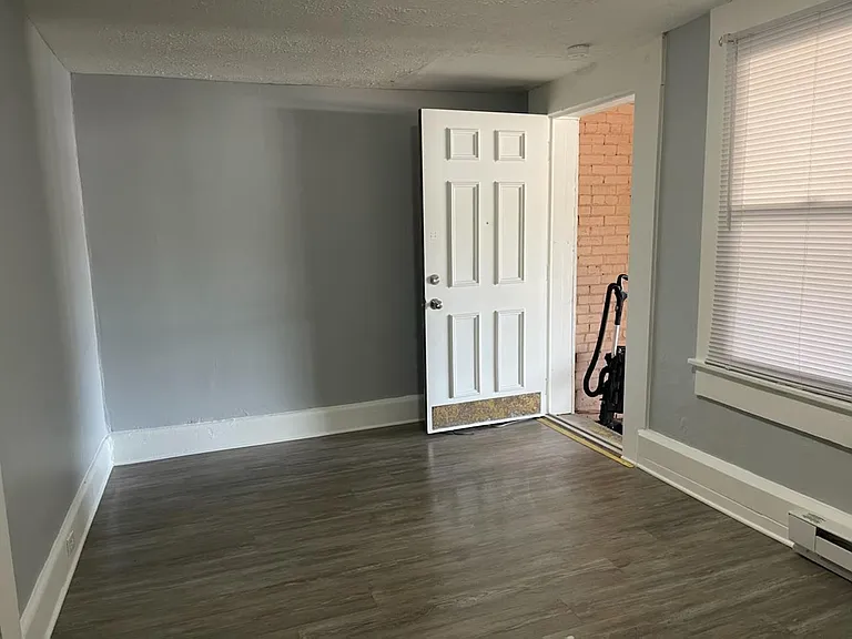 326 Main St #A — Photo 13