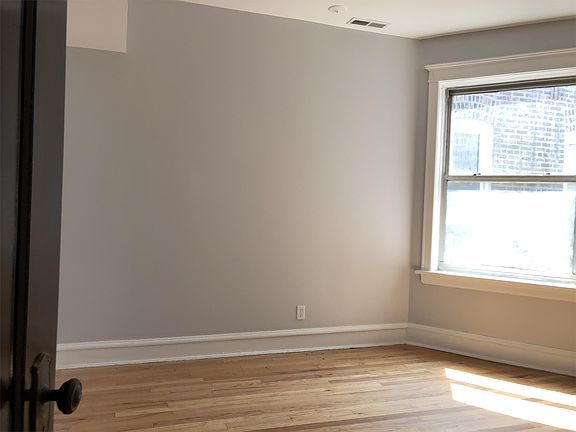 5th image of 6526 S Greenwood Ave #2