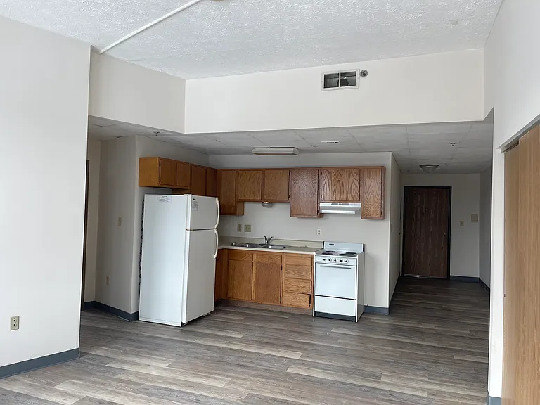 Essex House 55+ Housing Community — Photo 16