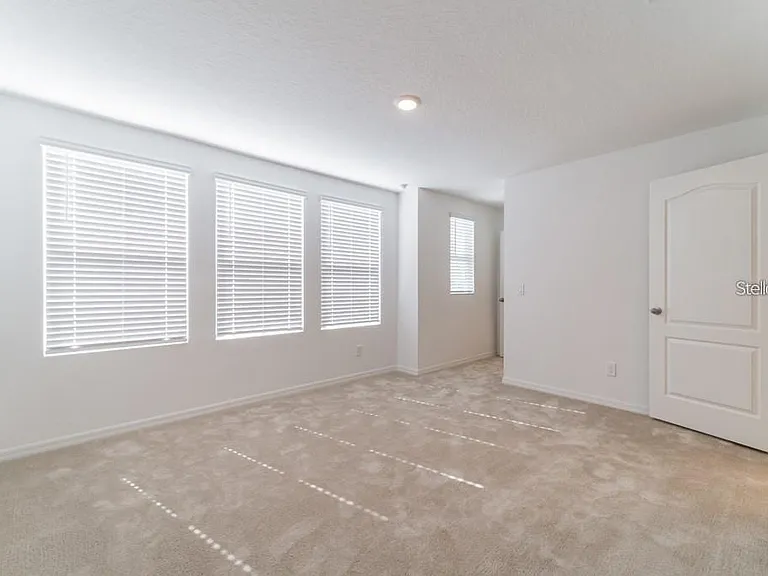 1832 Sanibel Dr — Photo 9