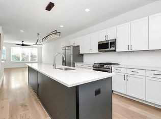 1919 W Trade St, Charlotte, NC 28216