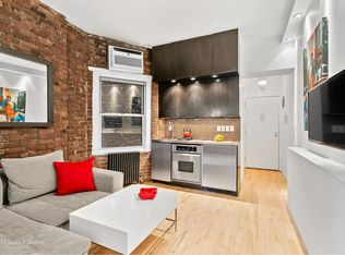 77 Perry St APT 3B, New York, NY 10014