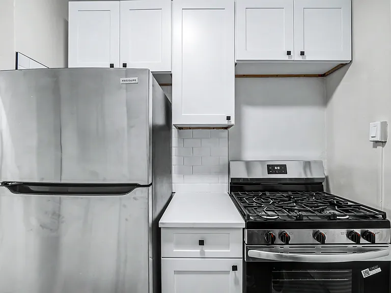 2373 Euclid Heights Blvd #106 — Photo 16