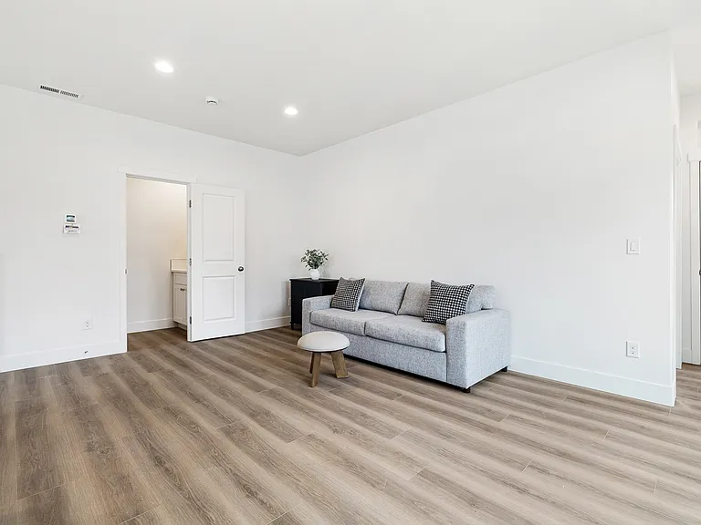 1074 S Underwood Pl #120 — Photo 10
