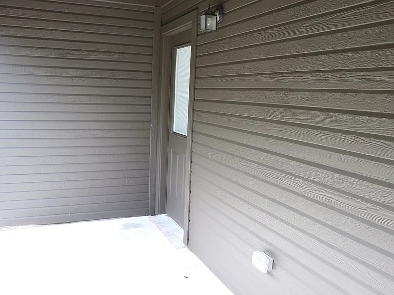 4600 Waterproof Dr — Photo 17
