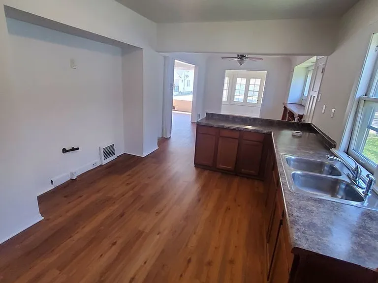 620 W Melvina St — Photo 7
